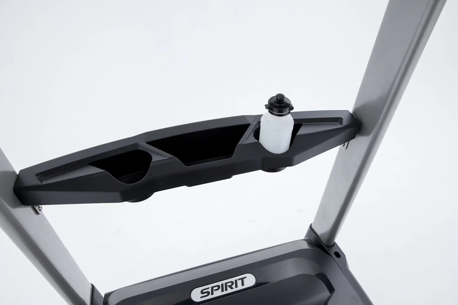 Spirit Fitness XT685 Treadmill - Image 8